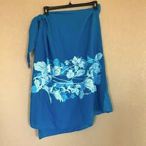 Swimsuit cover Hawaiian style